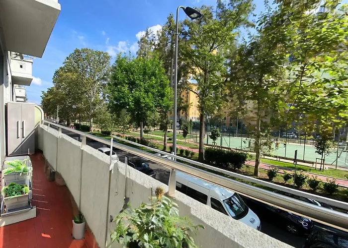 Vfh Argonne Trendy Apartment By The Park